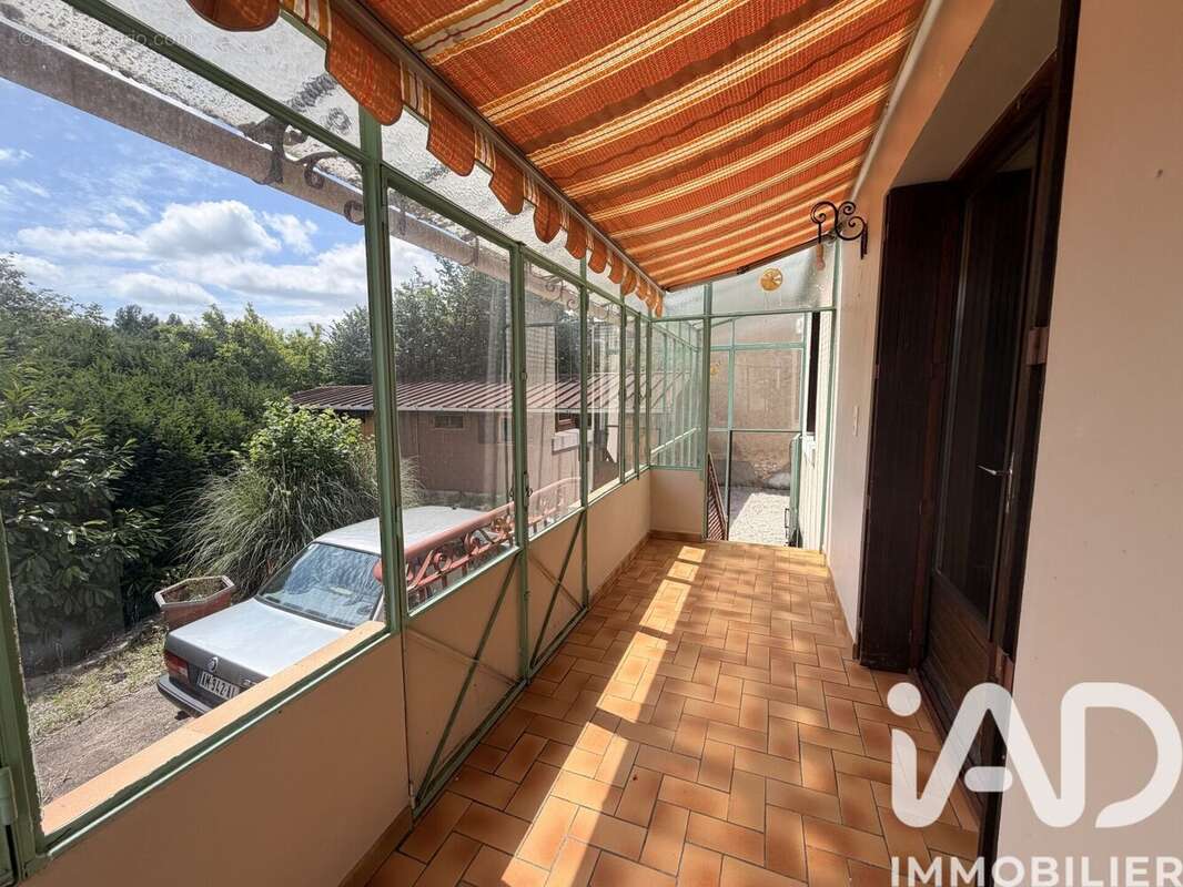 Maison 59 m² à Vierzon  - photo 2