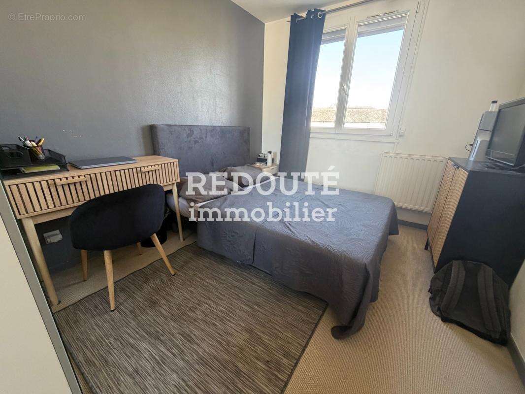 A vendre - reims - maison 4 chambres -  garage - jardin - photo 12