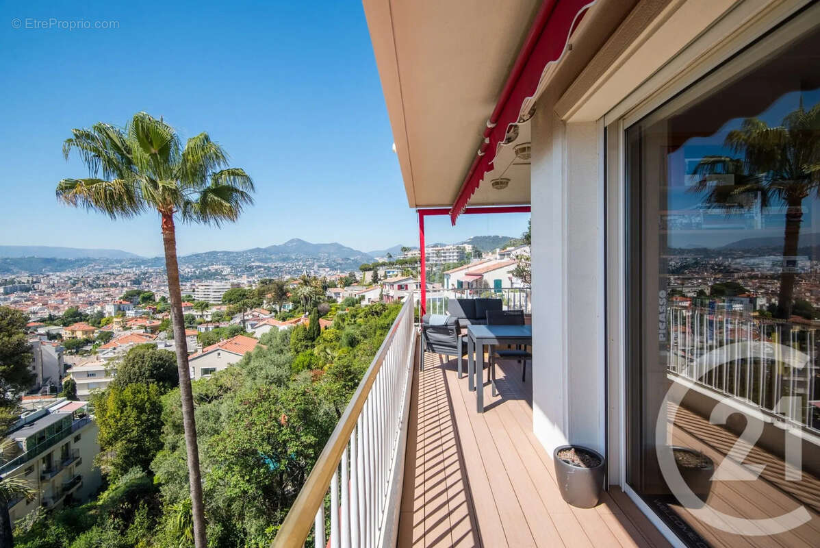 Appartement à NICE
