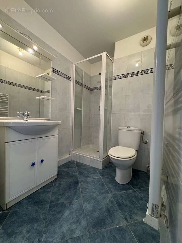 Studio dernier étage – Calme absolu – Secteur Riquier / Port - photo 6