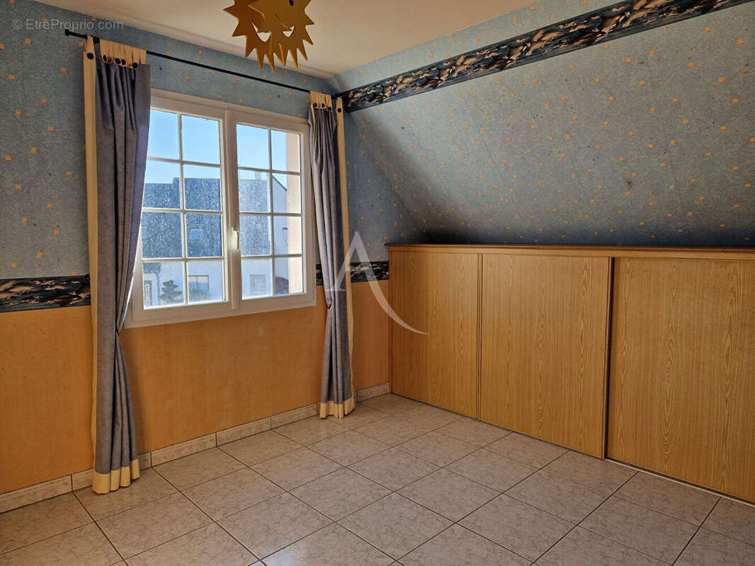 Maison à SAINT-BARTHELEMY-D'ANJOU