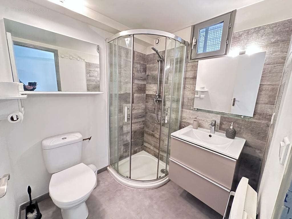 Appartement à PUGET-SUR-ARGENS