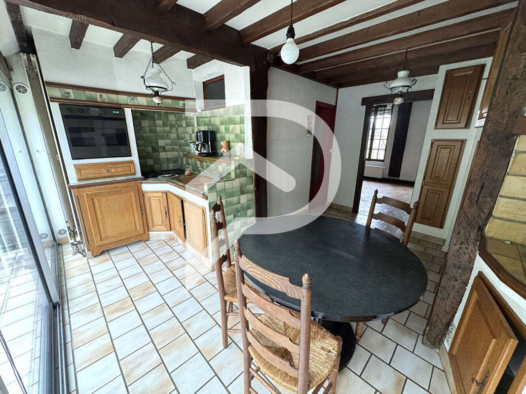 Maison à IVRY-LA-BATAILLE