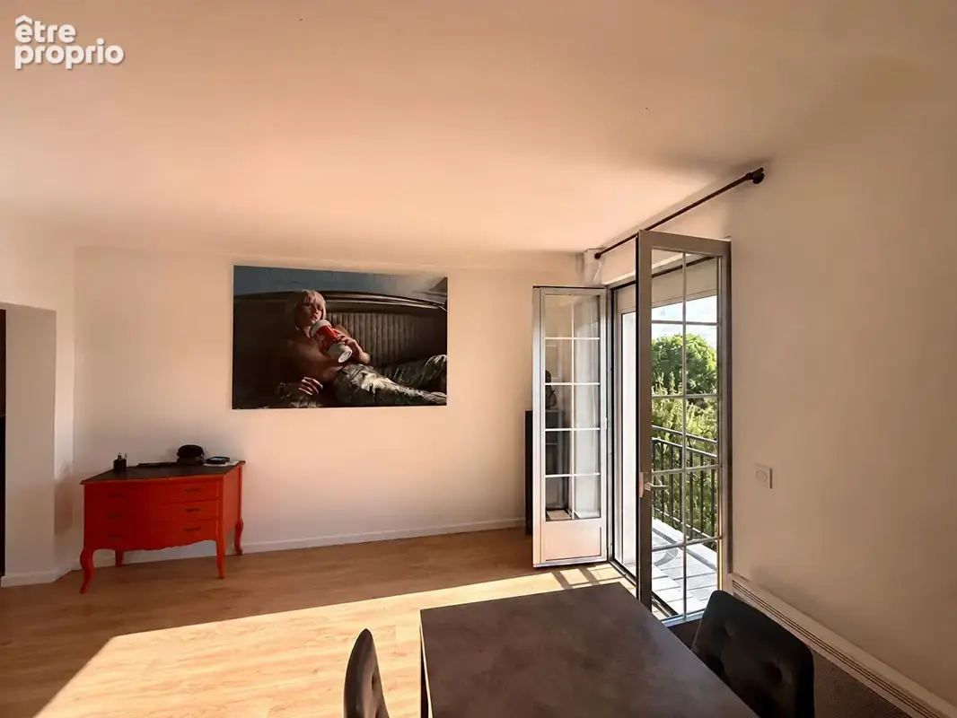 Appartement à ECOLE-VALENTIN