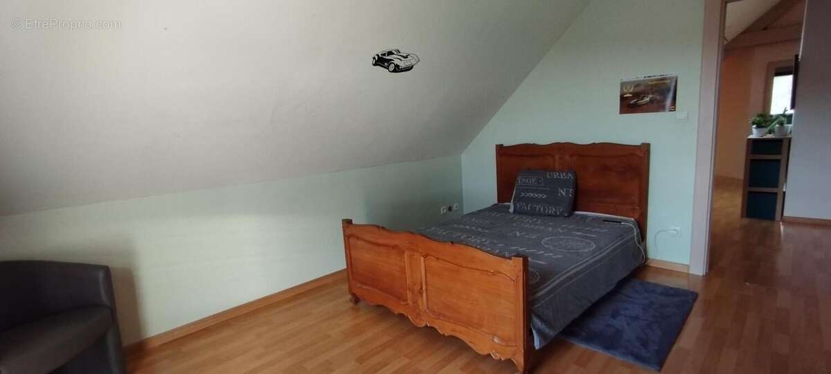 Maison à NEUREY-LES-LA-DEMIE