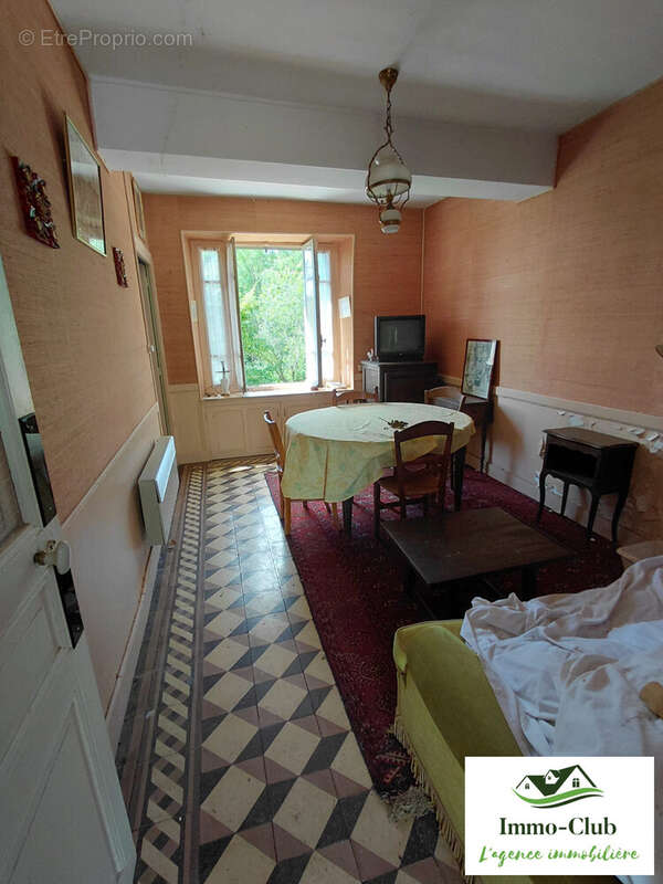 Maison 53 m² à Dommartin  - photo 2
