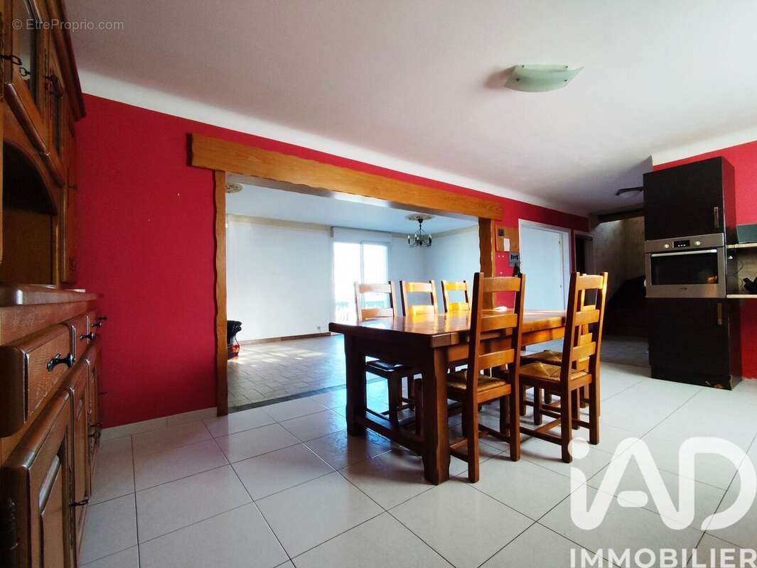 Photo 3 - Maison à BAINS-SUR-OUST