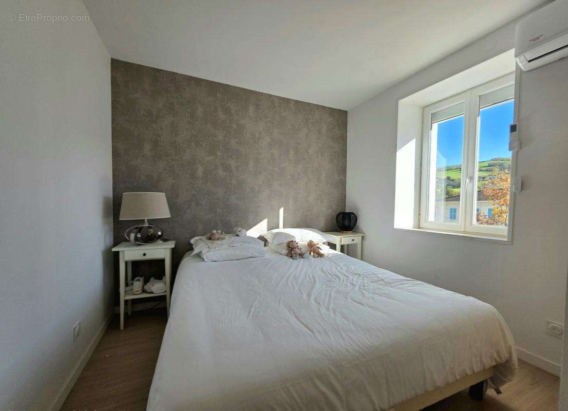 Appartement à BESSENAY