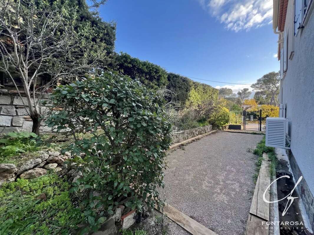 Appartement à SAINT-RAPHAEL