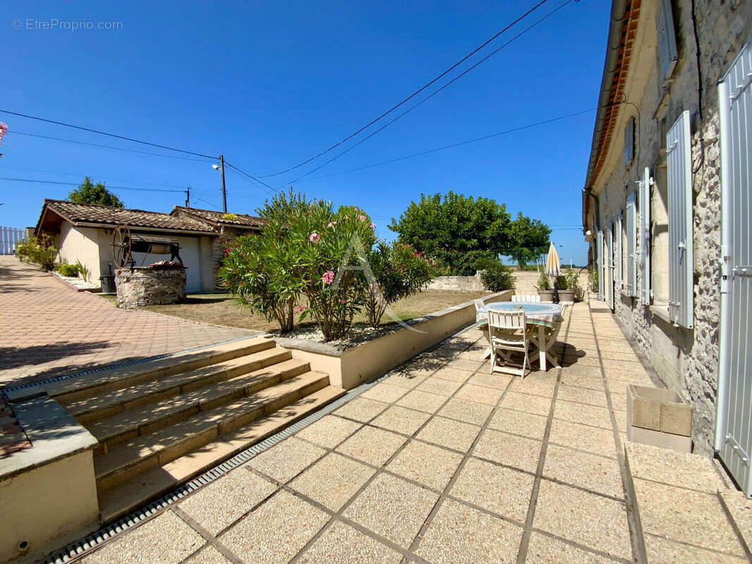 Maison Saint Ciers Du Taillon 163 m2 - photo 17