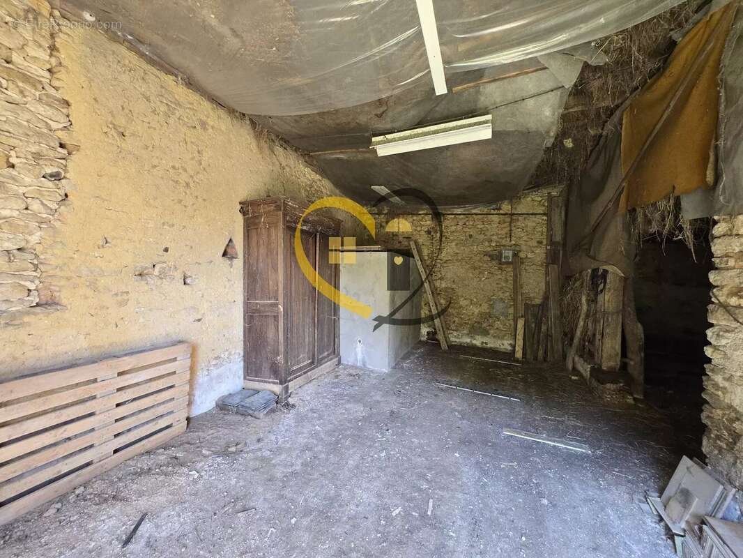 Maison à NEUVY-DEUX-CLOCHERS