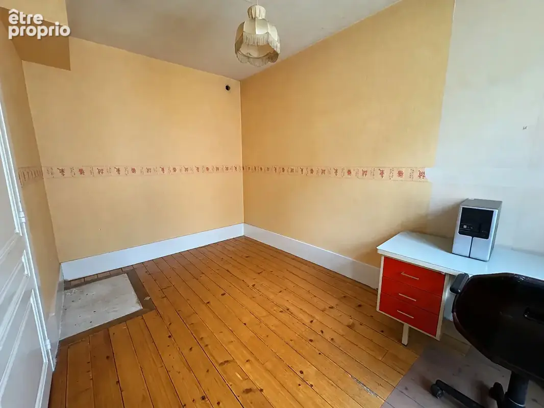 Appartement de charme 139,62 m² 1er étage Lons-le-Saunier 5 pièce(s) - photo 5