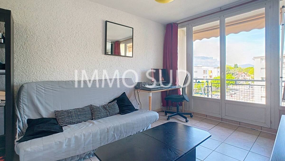 Appartement à SAINT-MARTIN-D'HERES