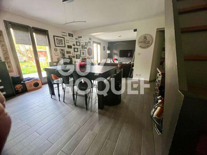 Maison à NEUFMOUTIERS-EN-BRIE