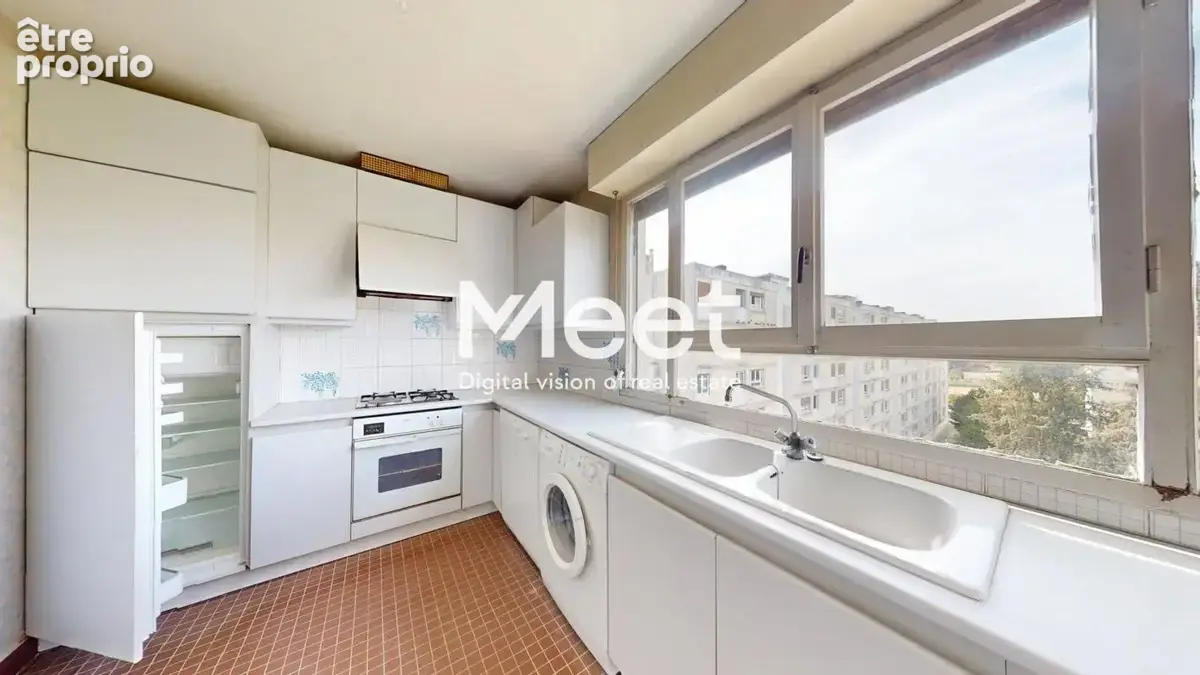 APPARTEMENT  4 Pièces - 2  Chambres  - AUXERRE - Balcon - photo 6