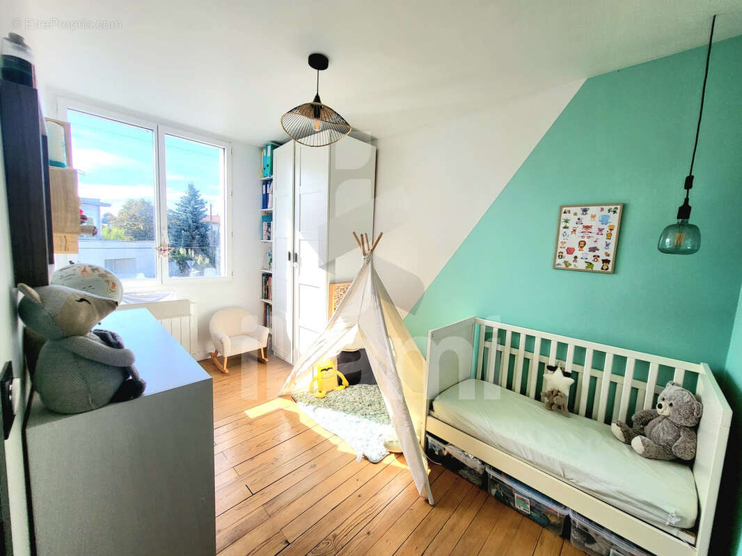 Maison à VILLENAVE-D&#039;ORNON