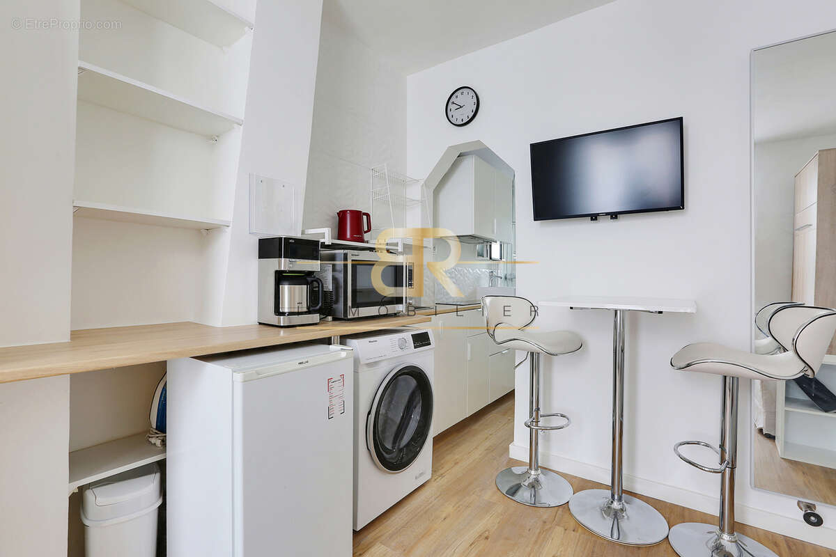 Appartement à PARIS-17E