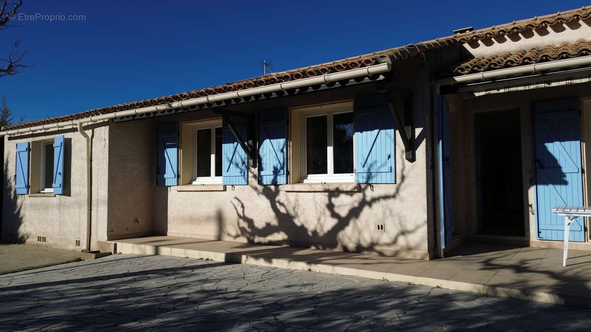 Maison à SAINT-BAUZILLE-DE-LA-SYLVE