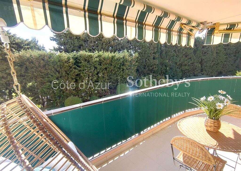Appartement à MANDELIEU-LA-NAPOULE