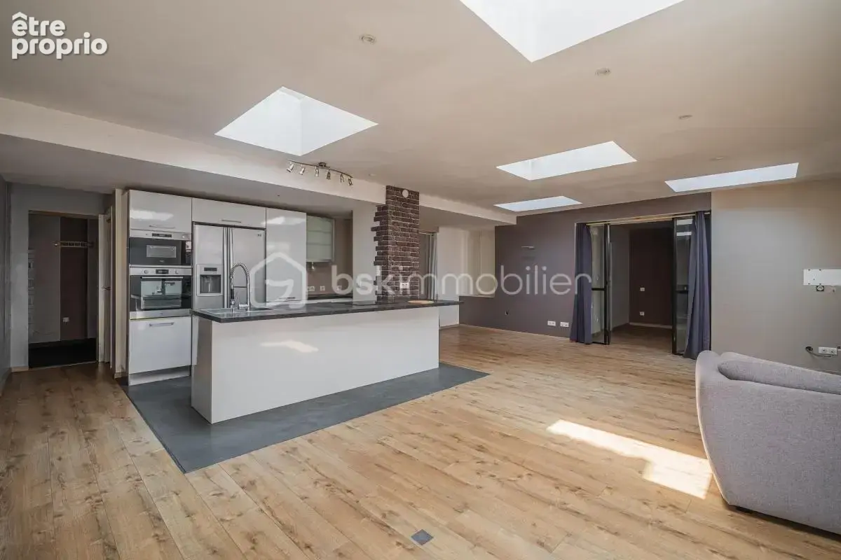 Loft atypique de 117 m² – Centre-ville de Rumilly - photo 2