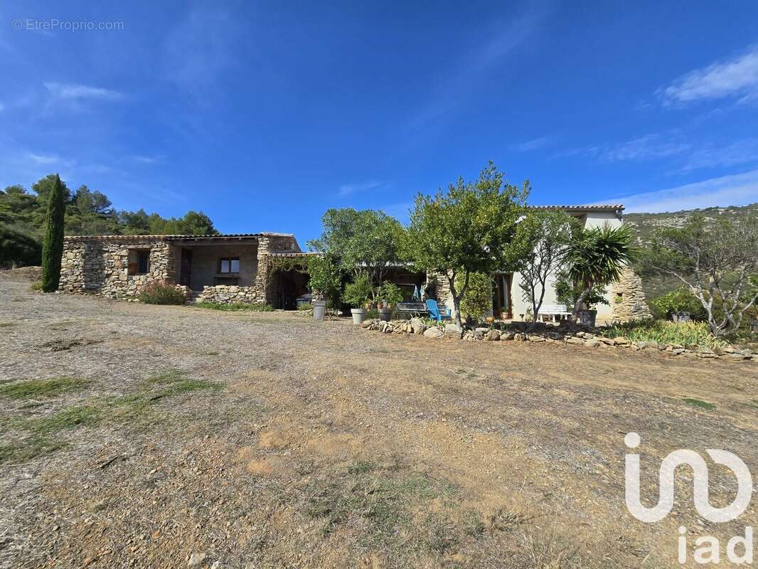 Maison 115 m² à Villeneuve-Les-Corbieres  - photo 3