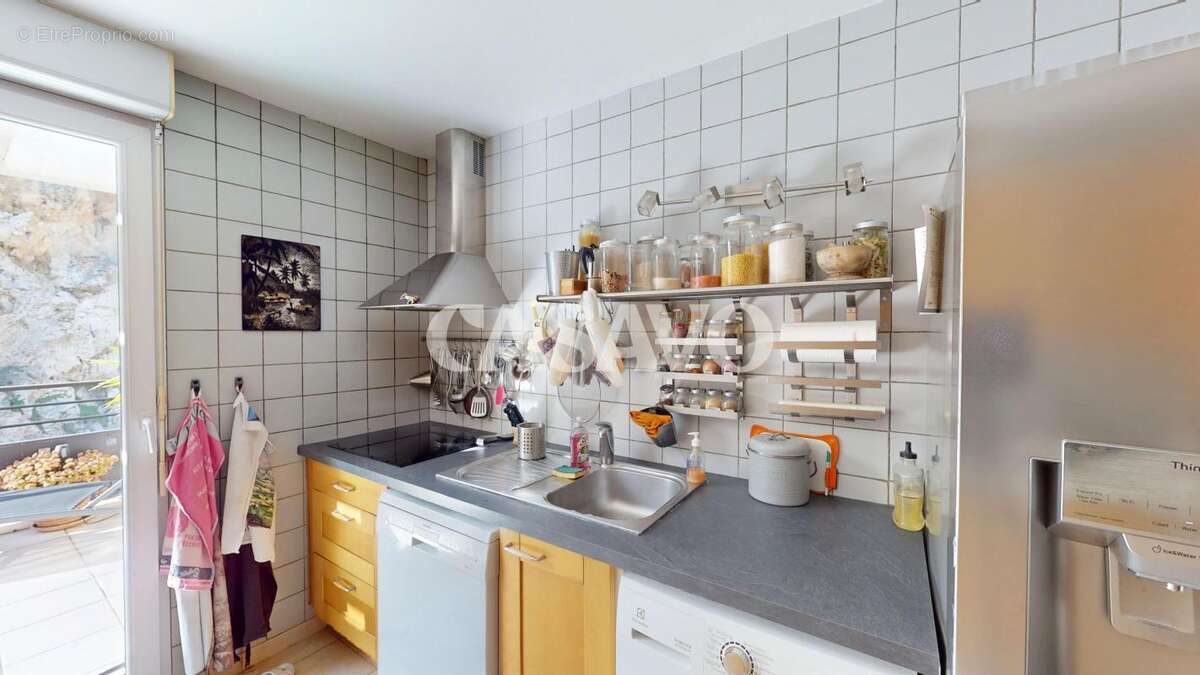 Appartement à MARSEILLE-6E