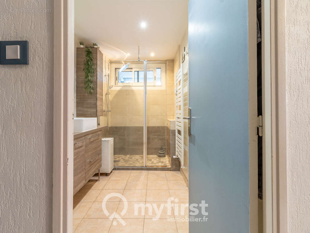 Appartement à LA VALETTE-DU-VAR