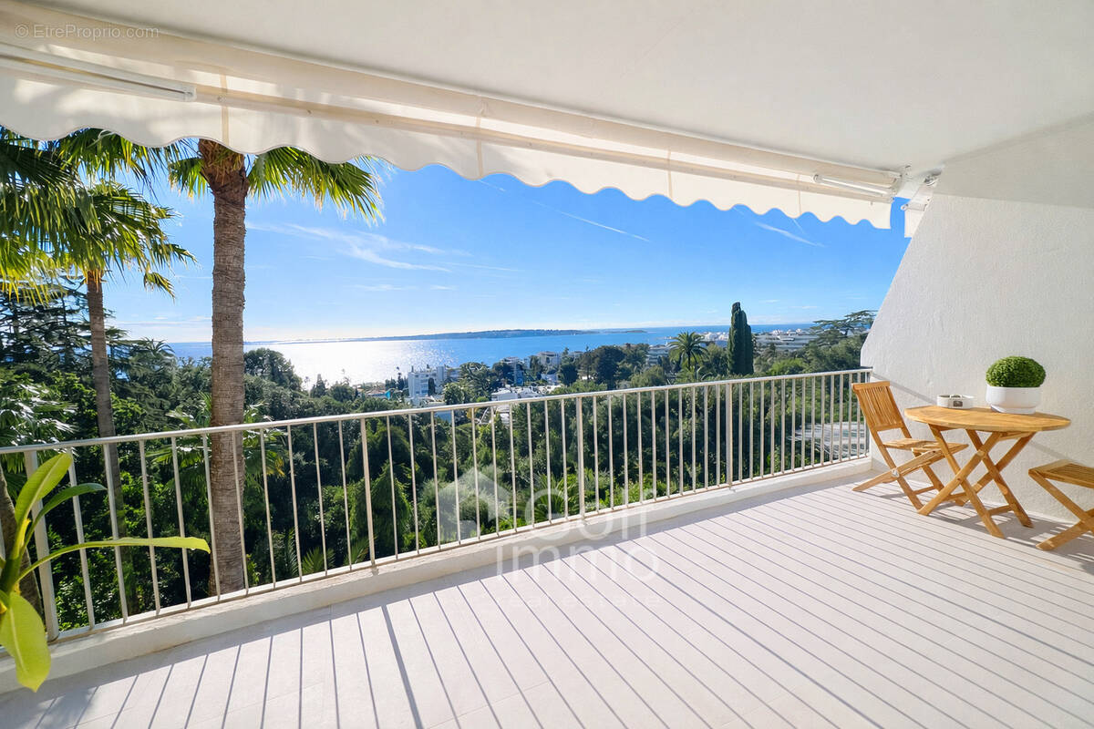 Appartement à CANNES