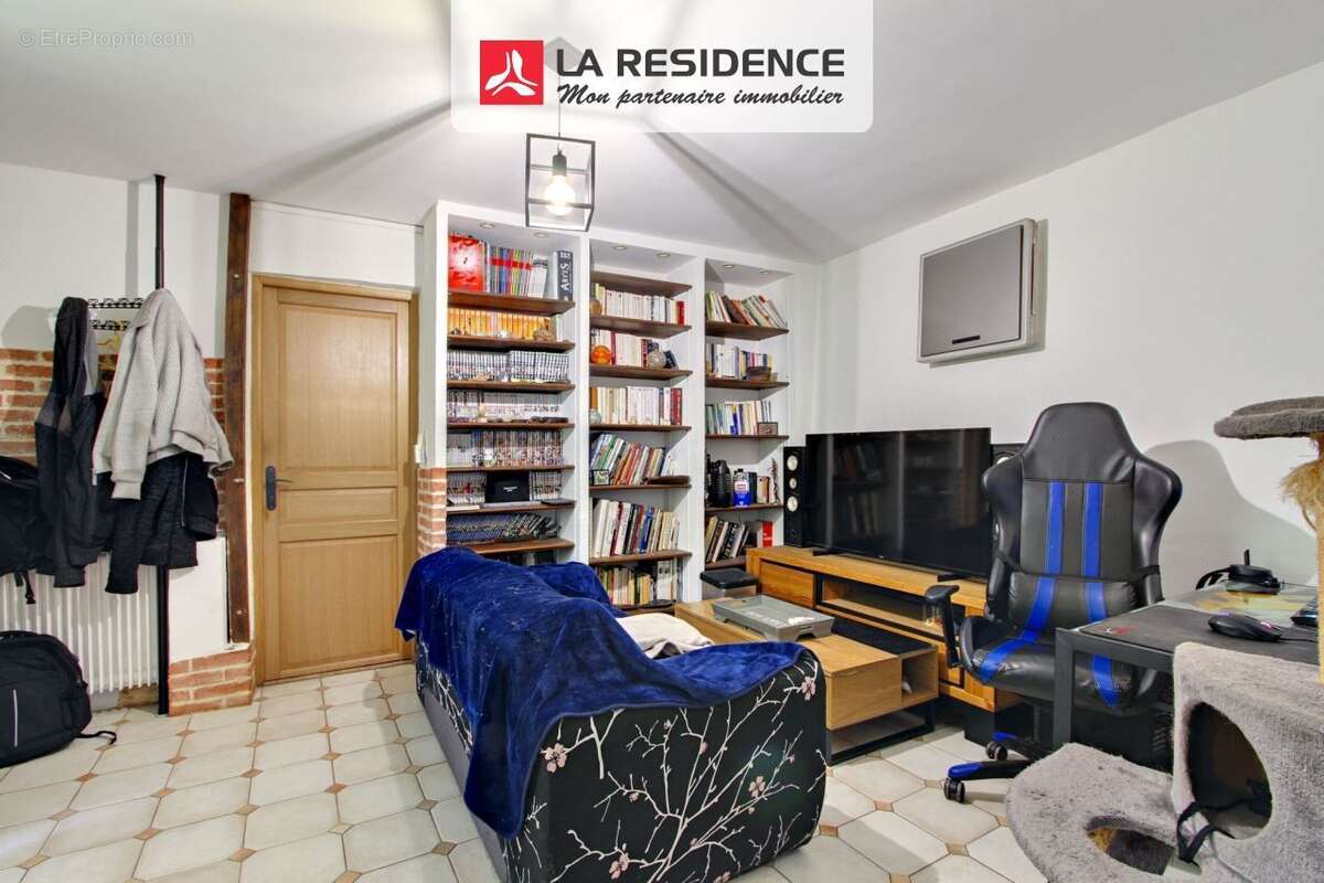 Maison 174 m² à Villers-Sur-Le-Roule  - photo 8