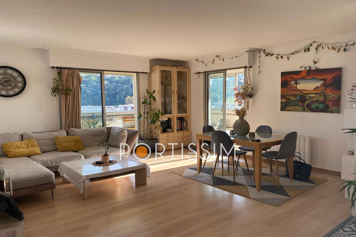 Appartement à CAGNES-SUR-MER