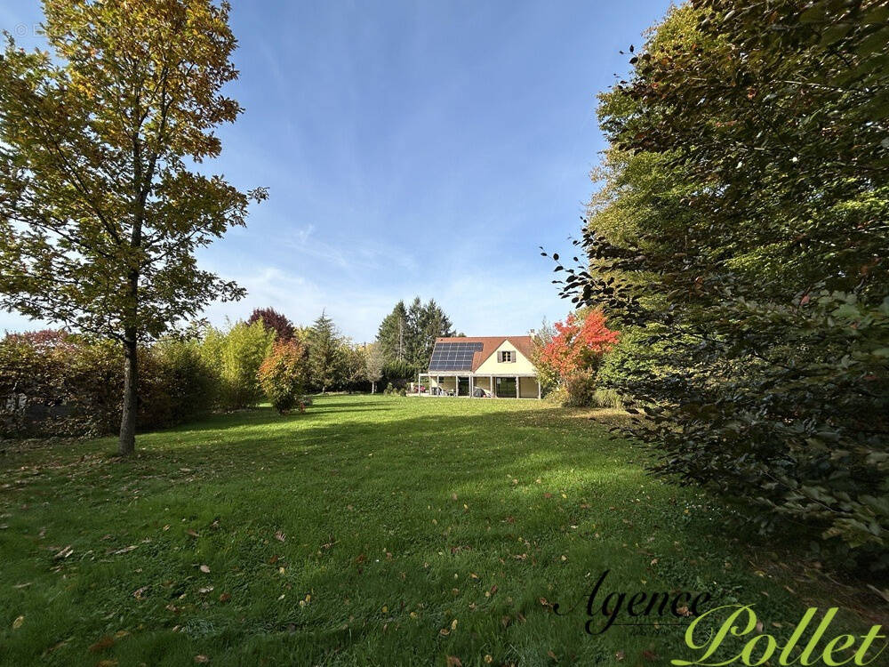 Maison à AUBIGNY-SUR-NERE