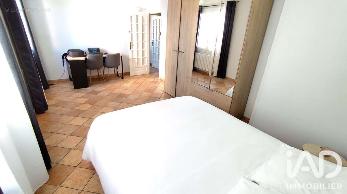 Appartement 69 m² à Marseille-4e  - photo 9