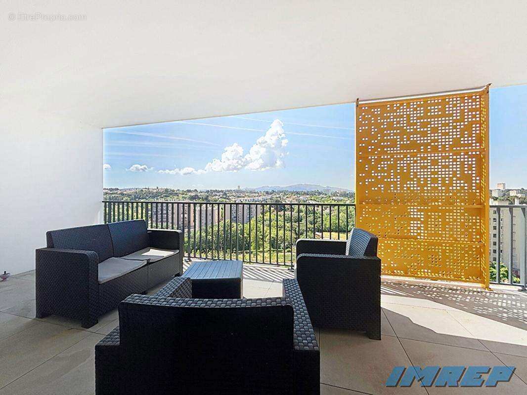 Appartement à MARSEILLE-13E