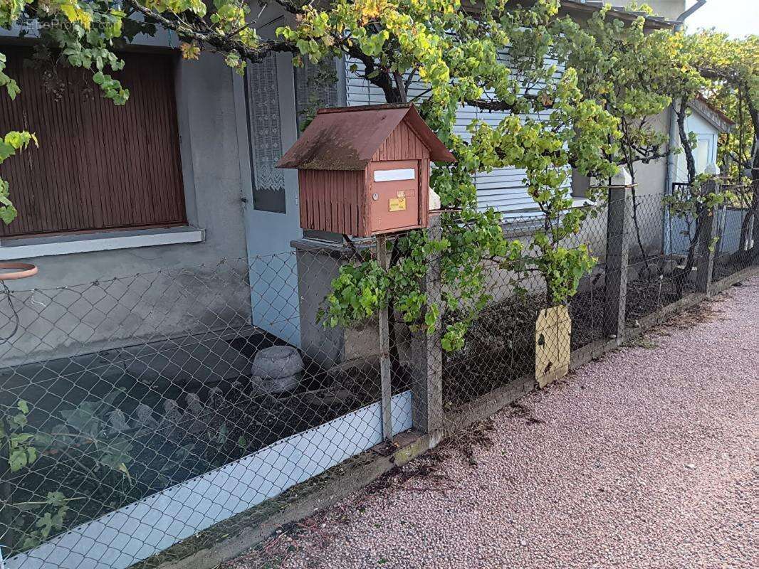 Maison à VARENNES-SUR-ALLIER