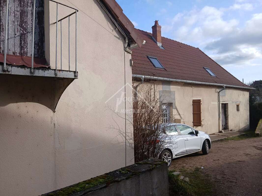 Appartement à VARENNES-SUR-ALLIER