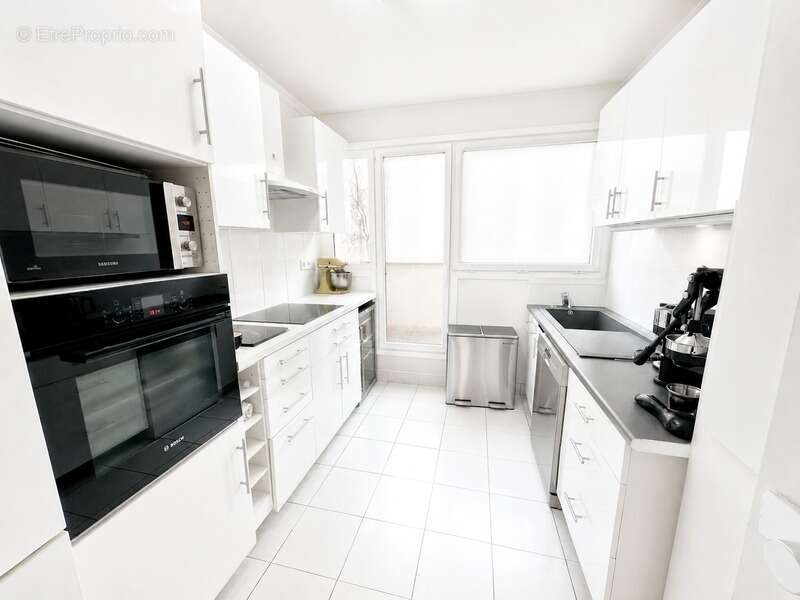 Appartement à PARIS-7E