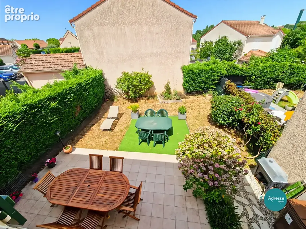 Maison avec jardin et garage - photo 10