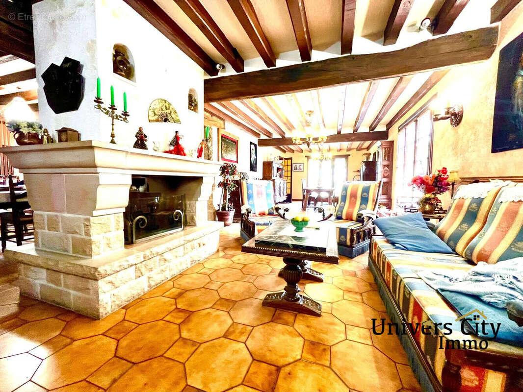 Maison à AVRILLE