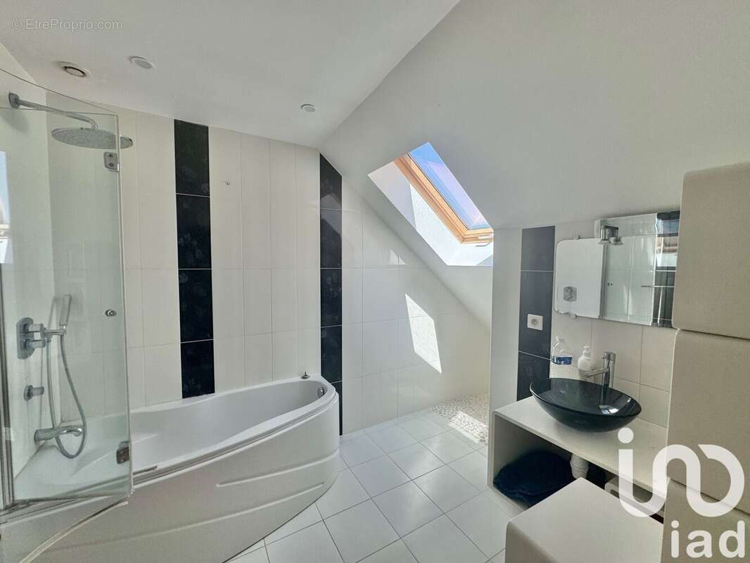 Photo 9 - Maison à CHAMPCUEIL