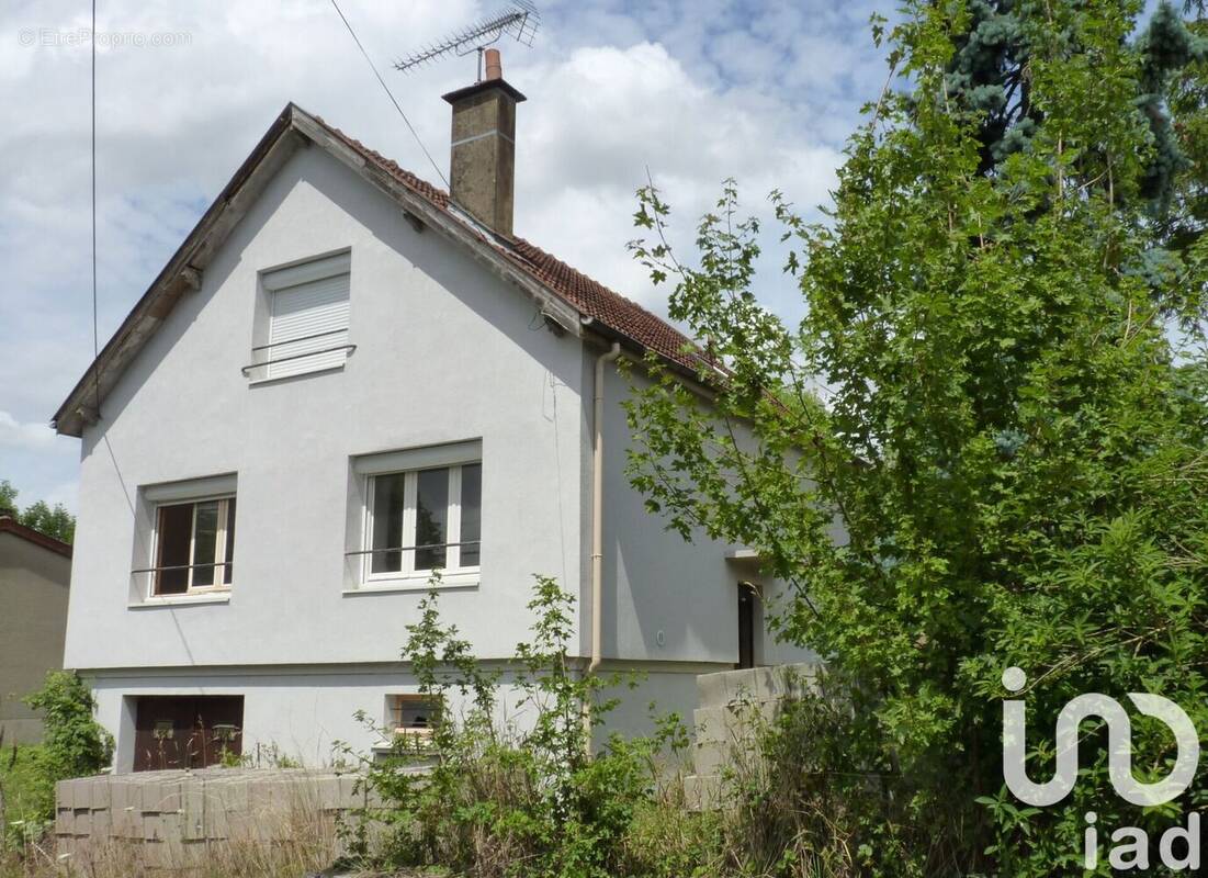 Photo 1 - Maison à CHARMONT