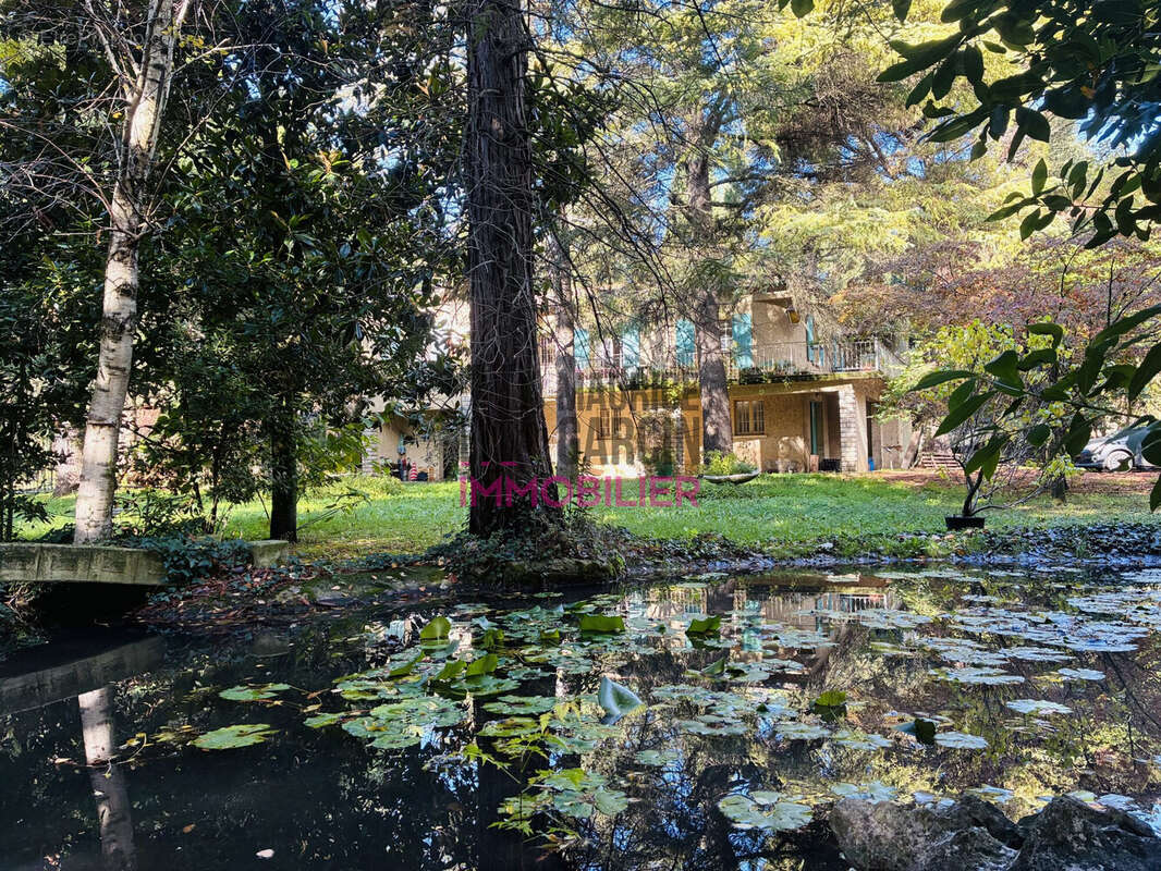 Maison à CHATEAURENARD