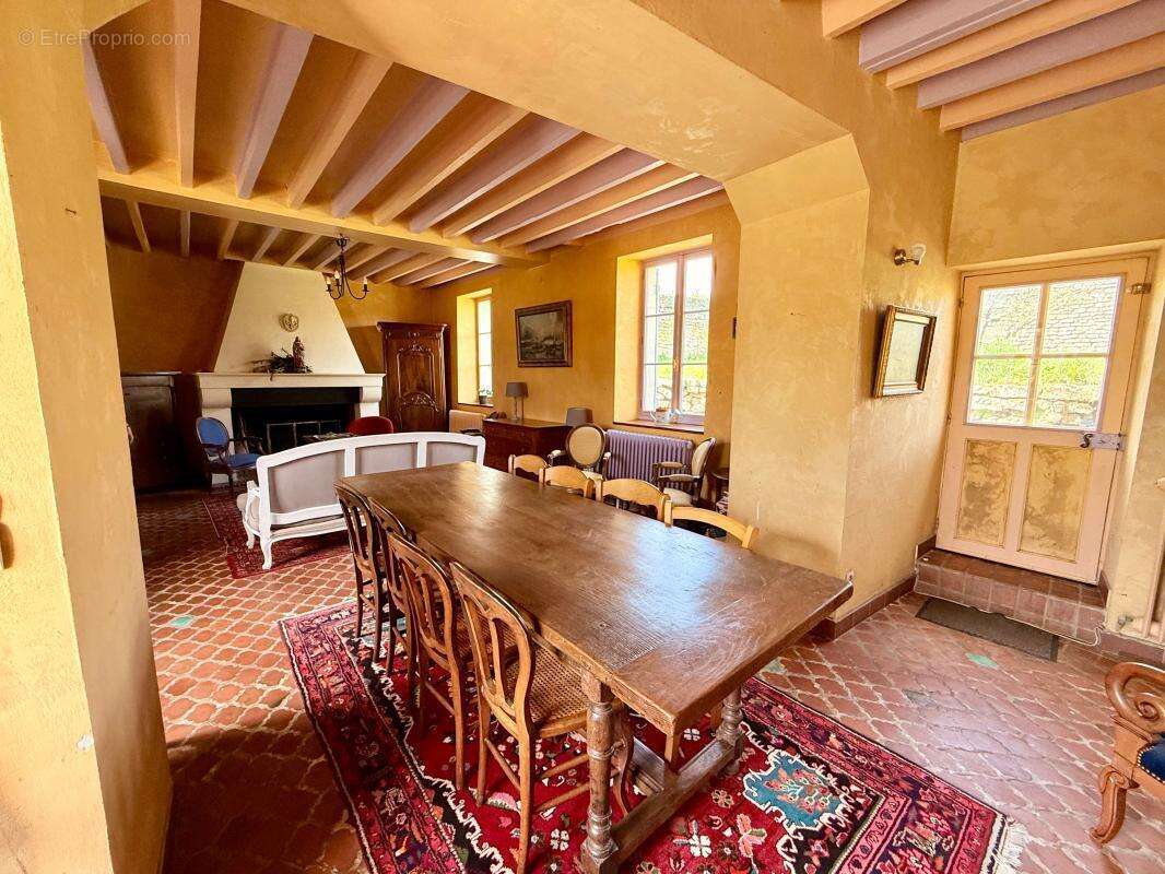 Maison à BURY