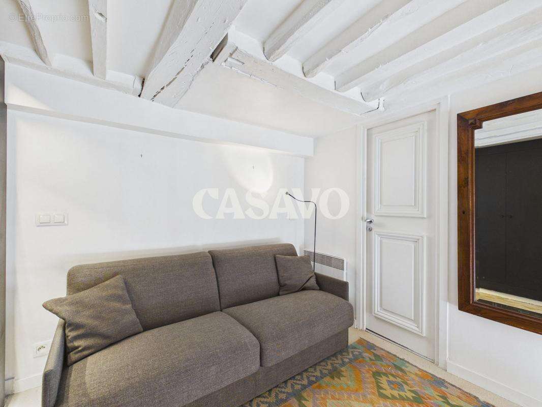 Appartement à PARIS-3E