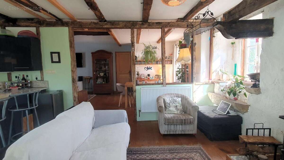 Maison à SAINT-ANDRE-DE-NAJAC