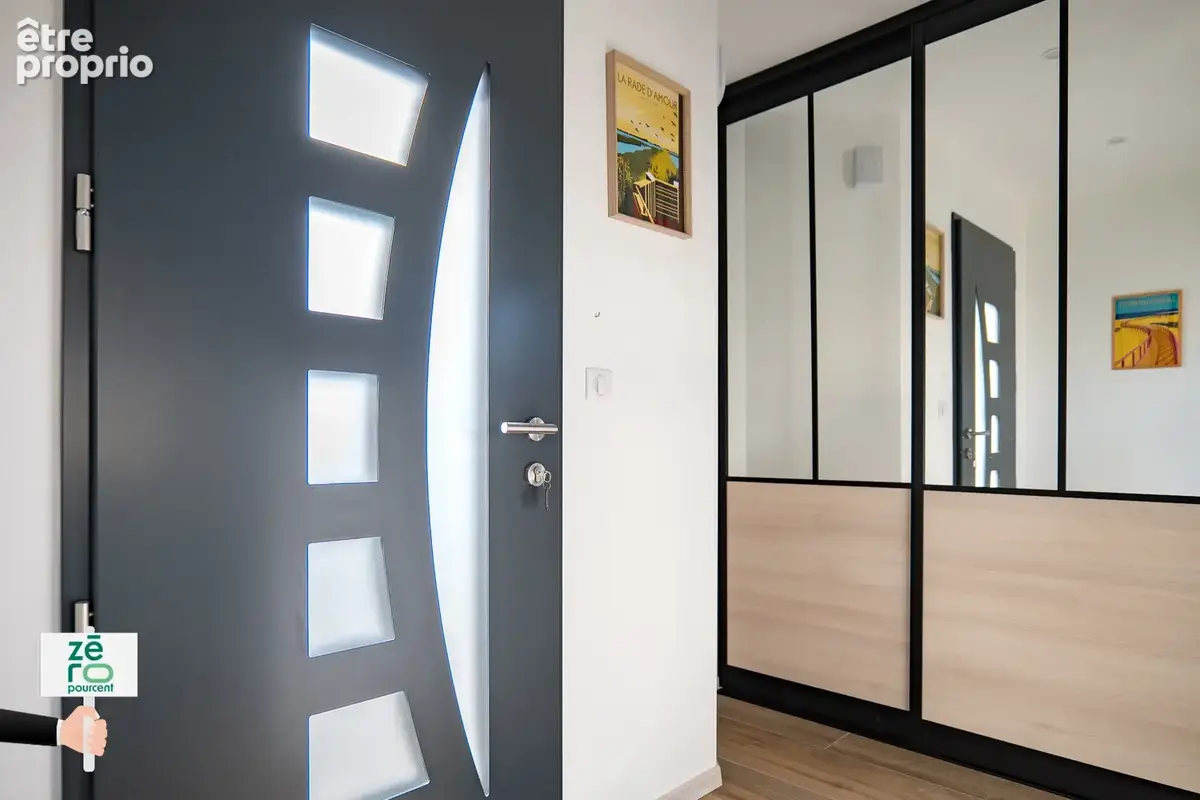 Ensemble immobilier récent de plain-pied à Saint-Michel-en-l’Herm   Maison de 110 m2 et logement indépendant - photo 10