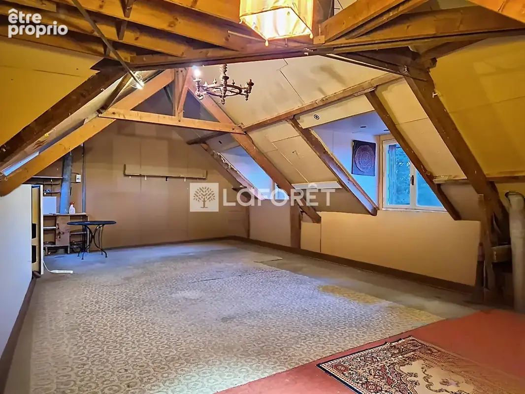 MAISON DE BOURG - LE RHEU - 8 pièces, 5 chambres - 187 m2 - Parcelle 566 m2 - photo 16