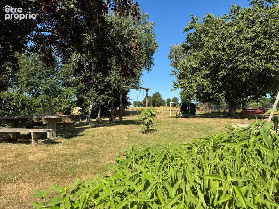 Terrain à COSMES