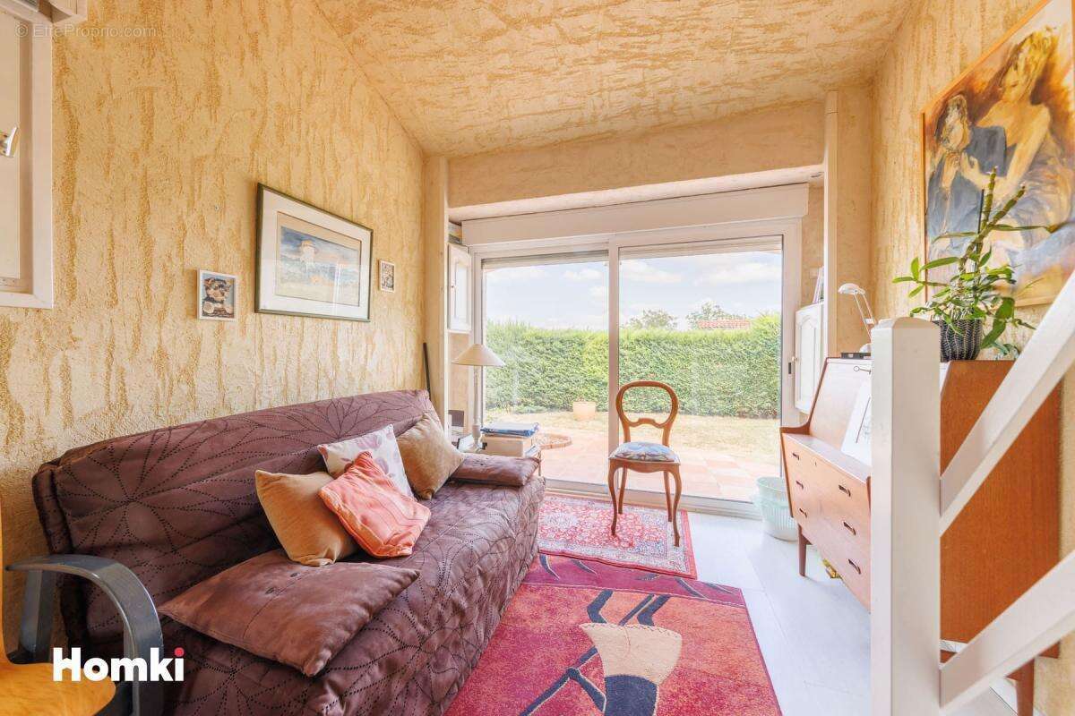 Vue imprenable, aucun vis-à-vis et plain-pied : une maison rare à Billom - photo 15