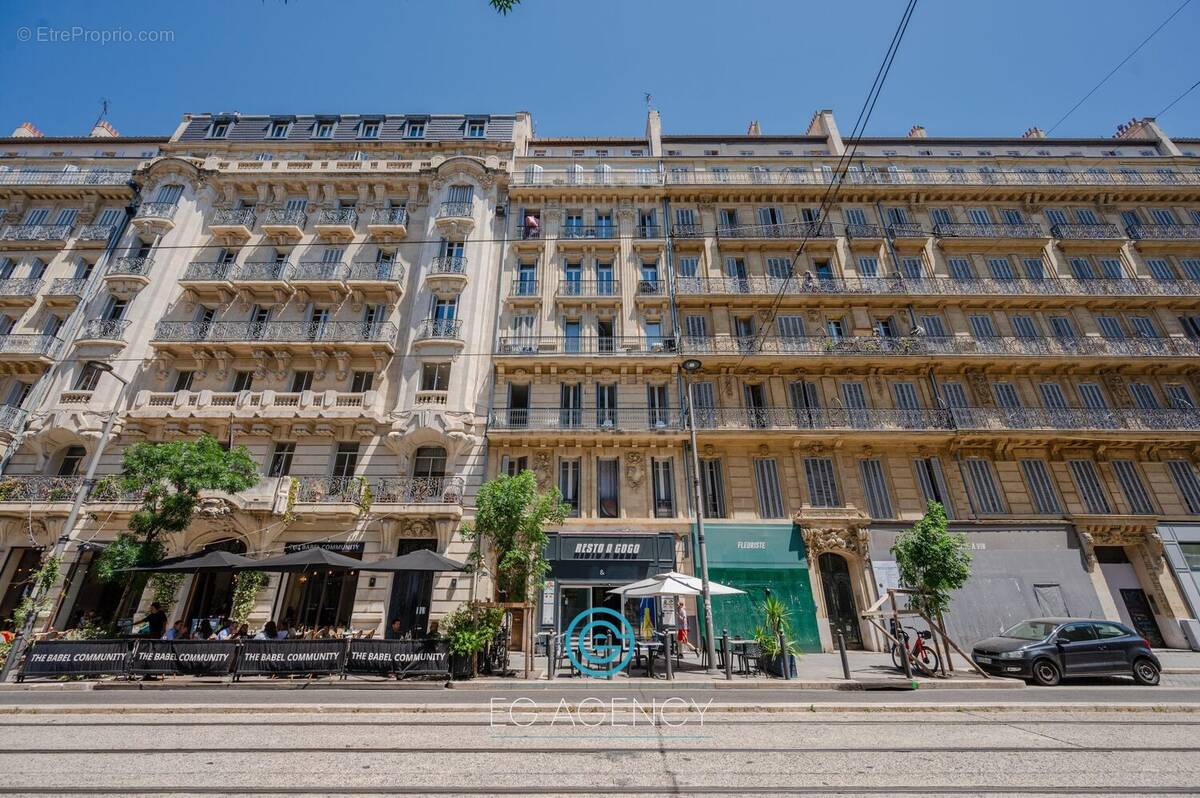 Appartement à MARSEILLE-2E