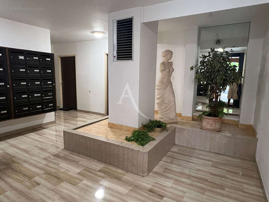 Appartement à VENCE